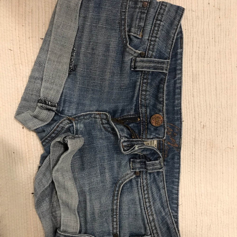 Garage booty shorts